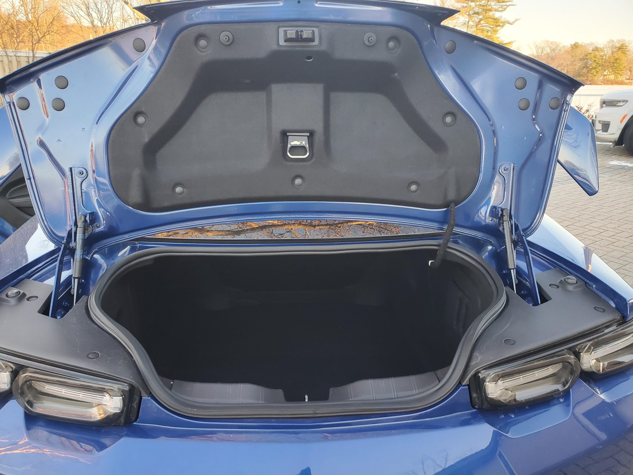 2019 Chevrolet Camaro photo 8