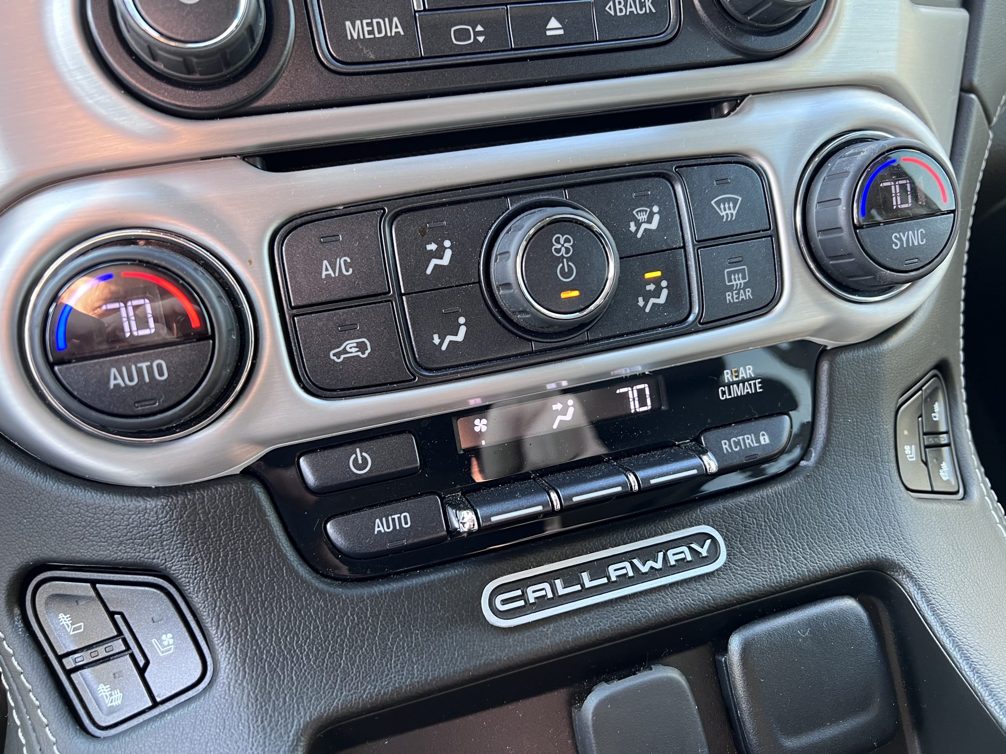 2019 GMC Yukon SC560 photo 13