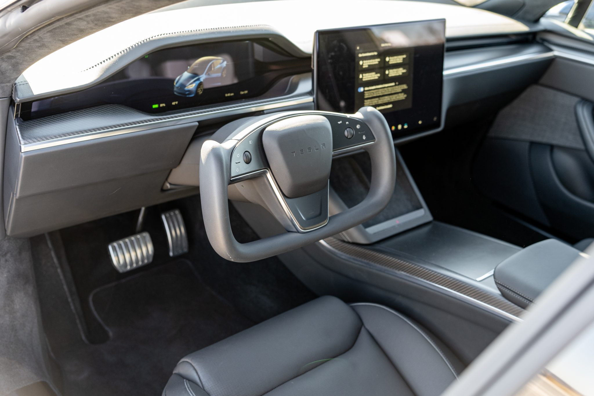 2021 Tesla Model S Plaid photo 12