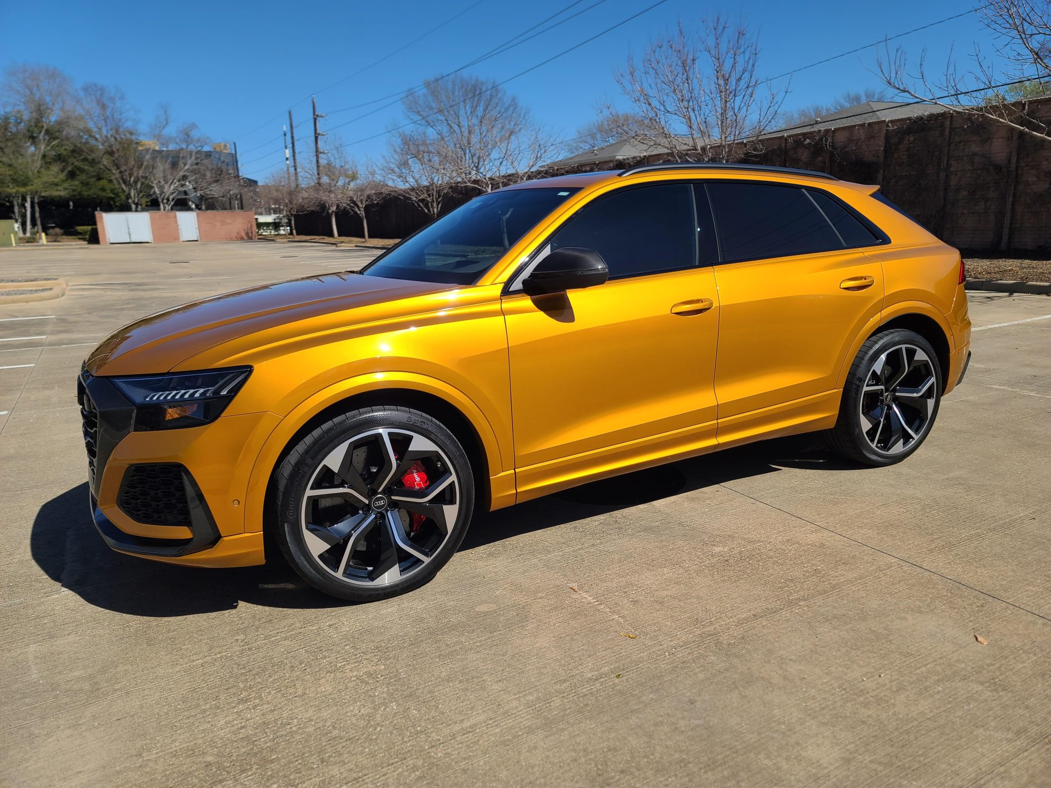 2023 Audi RS Q8 photo 4