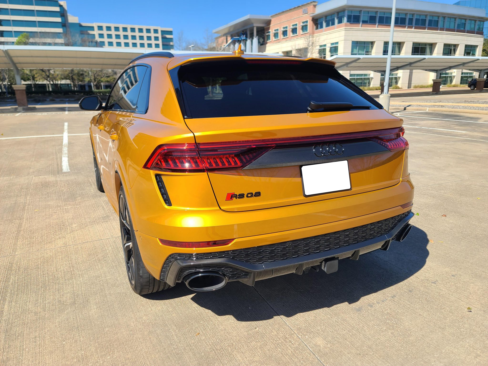 2023 Audi RS Q8 photo 7
