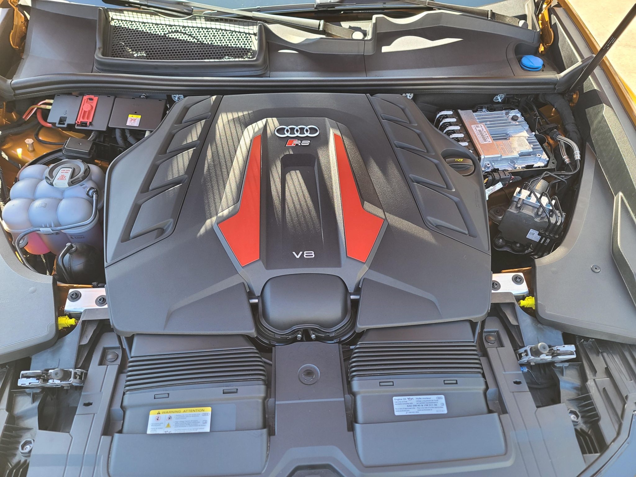 2023 Audi RS Q8 photo 17
