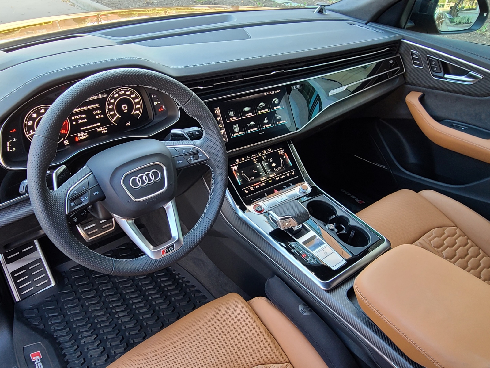 2023 Audi RS Q8 photo 30