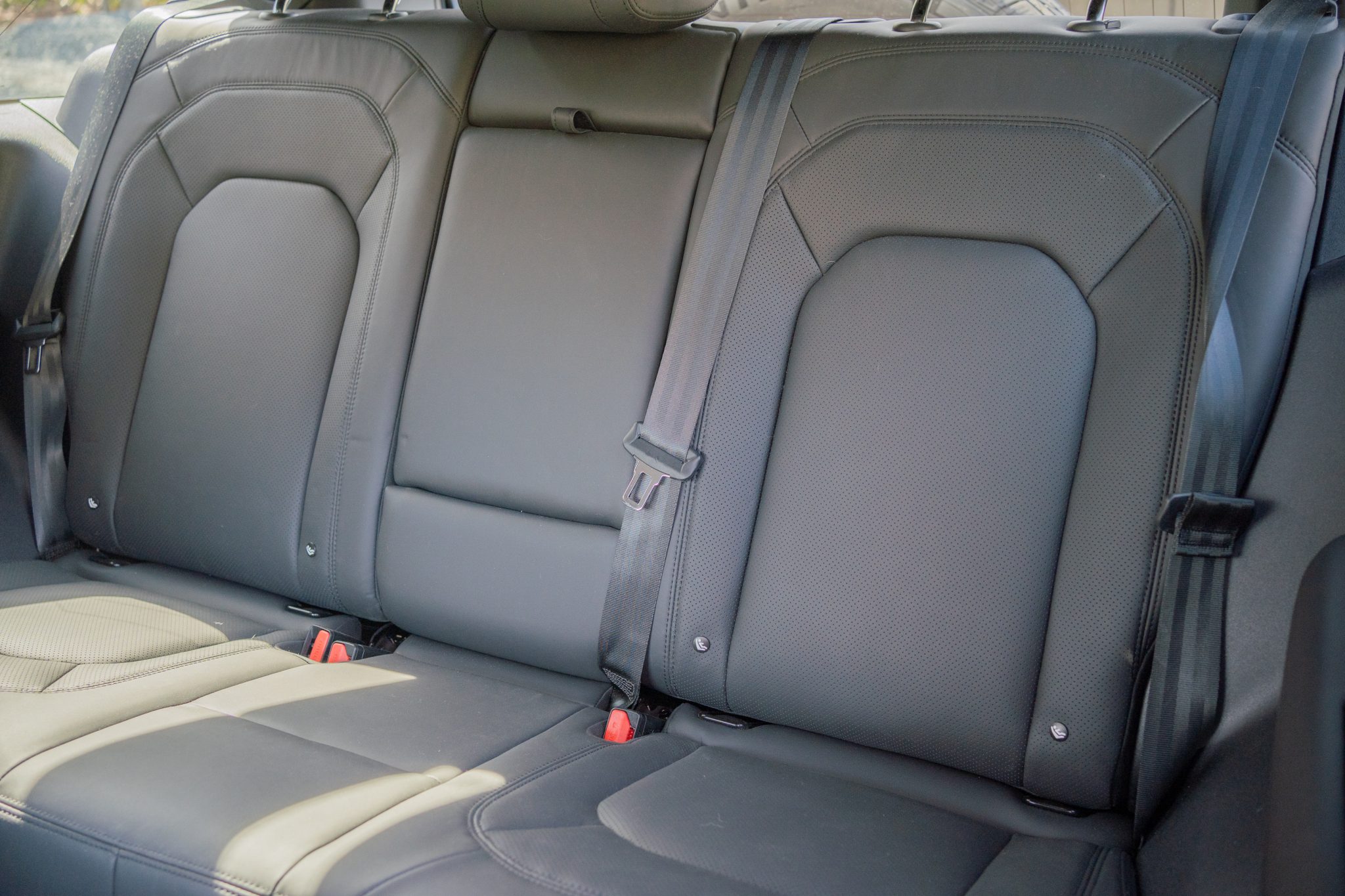2023 Land Rover Defender 90 photo 8