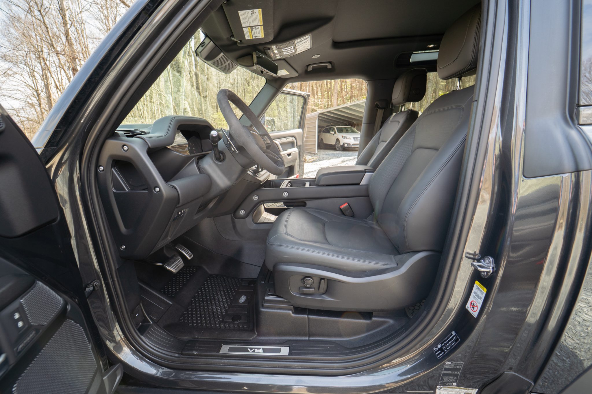 2023 Land Rover Defender 90 photo 14