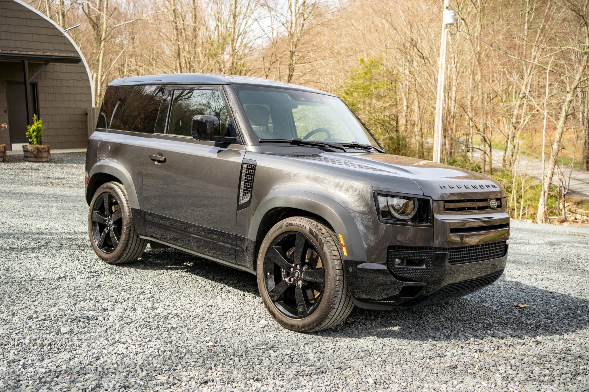 2023 Land Rover Defender 90 photo 18