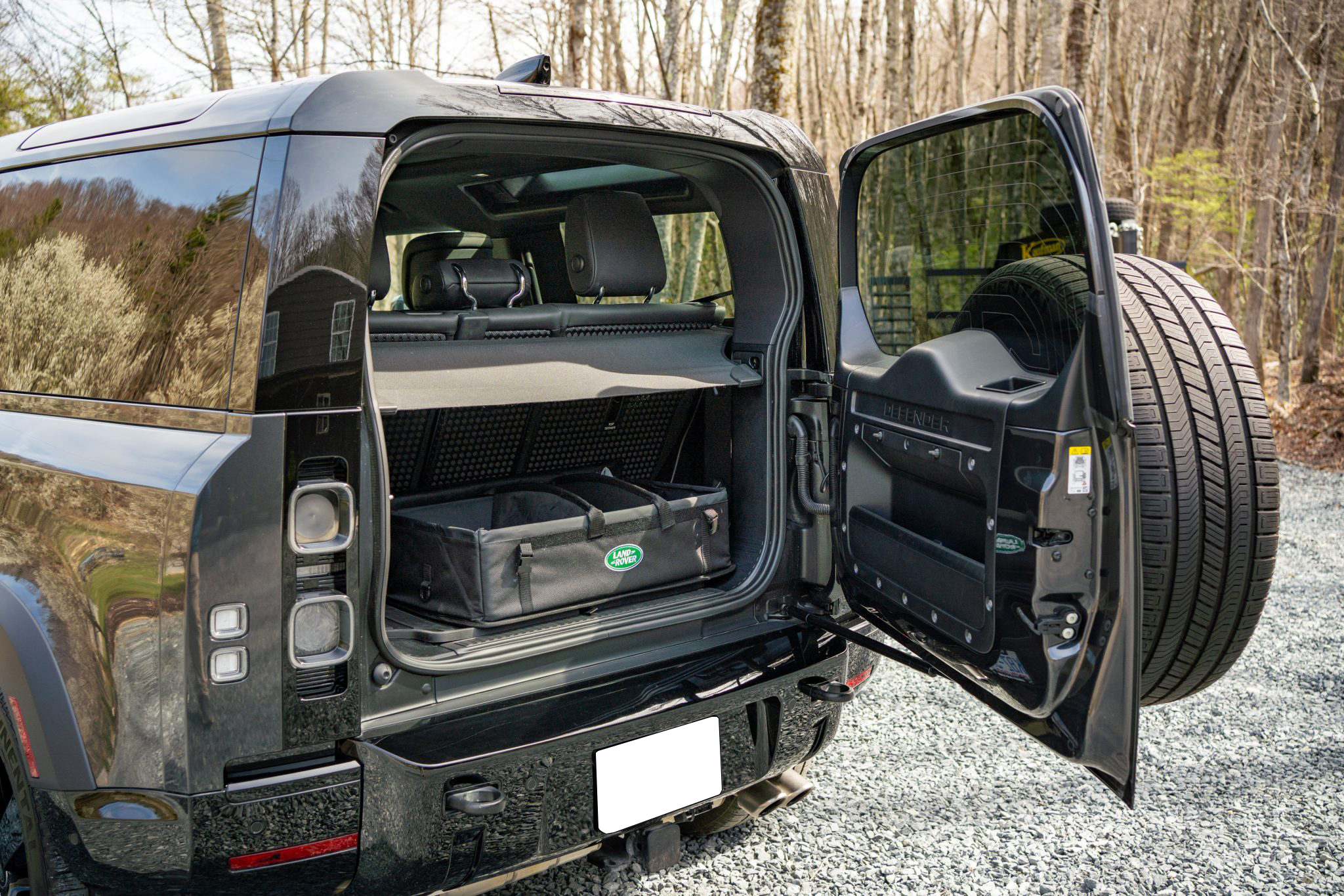 2023 Land Rover Defender 90 photo 25