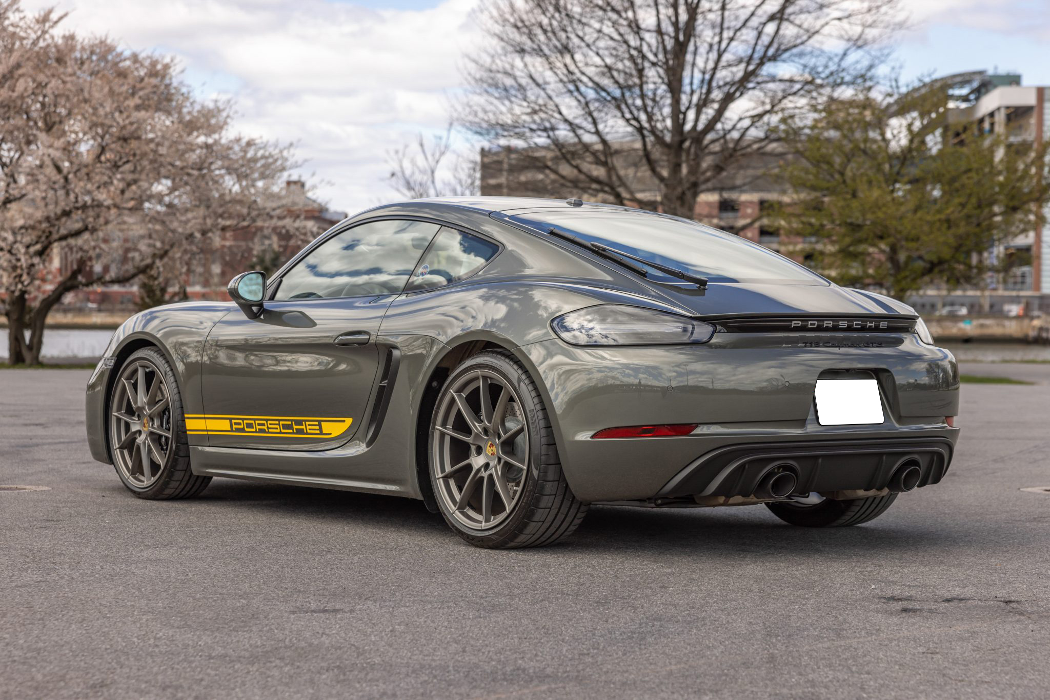 2023 Porsche 718 Cayman GTS 4.0 photo 23